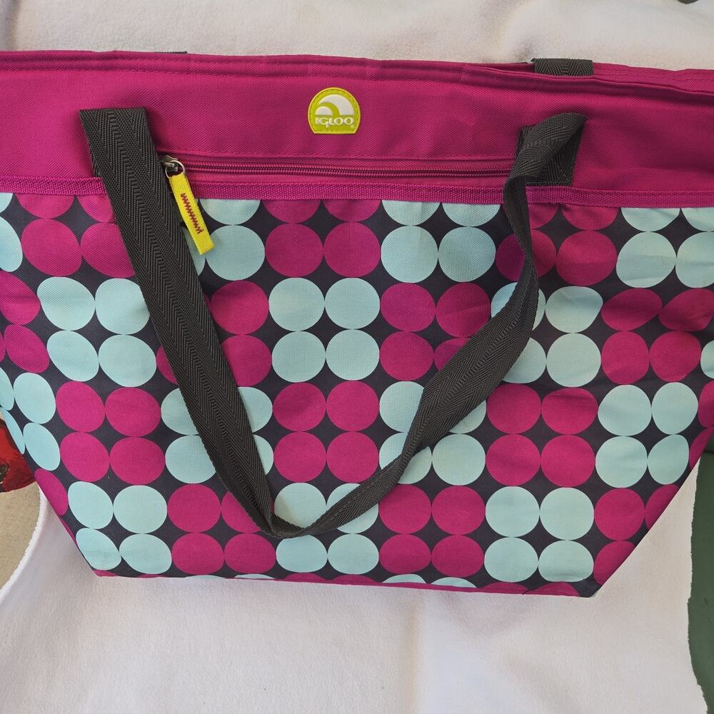 Large Igloo Soft Insulated Cooler Bag Grocery/ Picnic Approx 15h x 19w